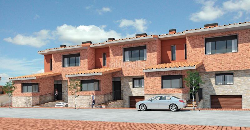 Foto 3dd95009-c5f8-4d1f-b3c9-41f7606271d1. Reihenhaus mit heizung parking in Olmedo