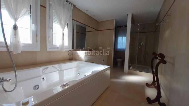 Foto d360adb2-18e8-4e22-a3c2-a07057f198ab. Chalet magnífico chalet en el pinar de antequera en Valladolid