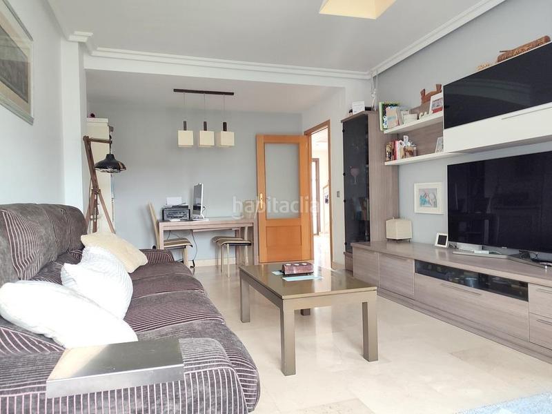 Foto 1b9b8289-6842-4801-b4ac-3ee01535a61b. Casa adossada amb calefacció aparcament piscina a Valladolid