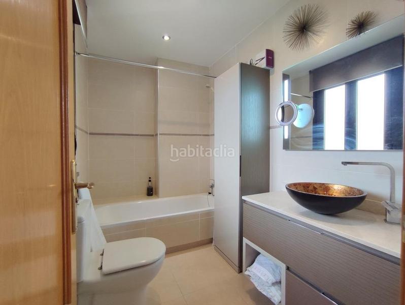 Foto 408c50a6-8451-415c-b0e0-6034e8b624de. Casa adossada amb calefacció aparcament piscina a Valladolid