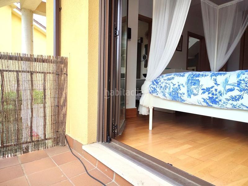 Foto 4fe9a0ec-b0ef-4d80-b07d-1c80276fab55. Casa adossada amb calefacció aparcament piscina a Valladolid