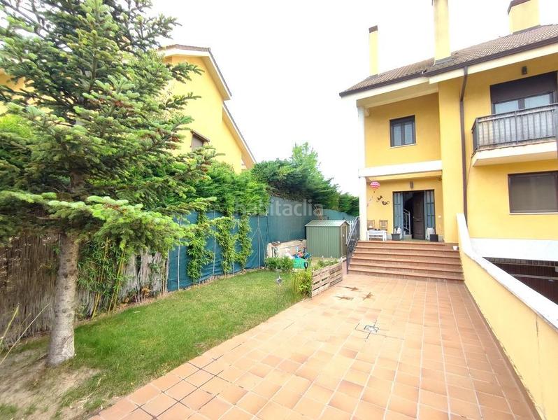 Foto 5632cb8f-a61c-4cf5-85ae-da37b51be2ad. Casa adossada amb calefacció aparcament piscina a Valladolid