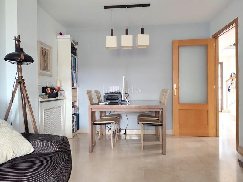 Foto 5a42b5cf-ee2f-4447-812e-615f84c3927c. Casa adossada amb calefacció aparcament piscina a Valladolid