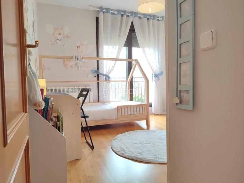 Foto 6403ab31-f5d6-4a87-8f95-89fd592dbd7e. Casa adossada amb calefacció aparcament piscina a Valladolid