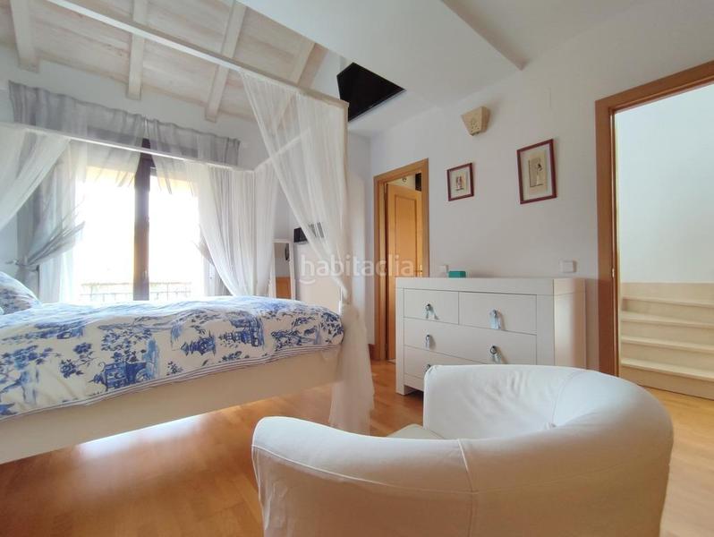 Foto 64efc94a-c6c9-44a5-b219-0ffbfb3a95d2. Casa adossada amb calefacció aparcament piscina a Valladolid