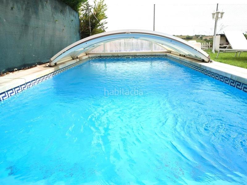 Foto 6adcc4c9-398a-4765-80b7-857322d42837. Casa adossada amb calefacció aparcament piscina a Valladolid