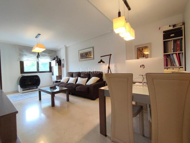 Foto 81442dae-594b-492b-85a5-133f0bd1749d. Casa adossada amb calefacció aparcament piscina a Valladolid