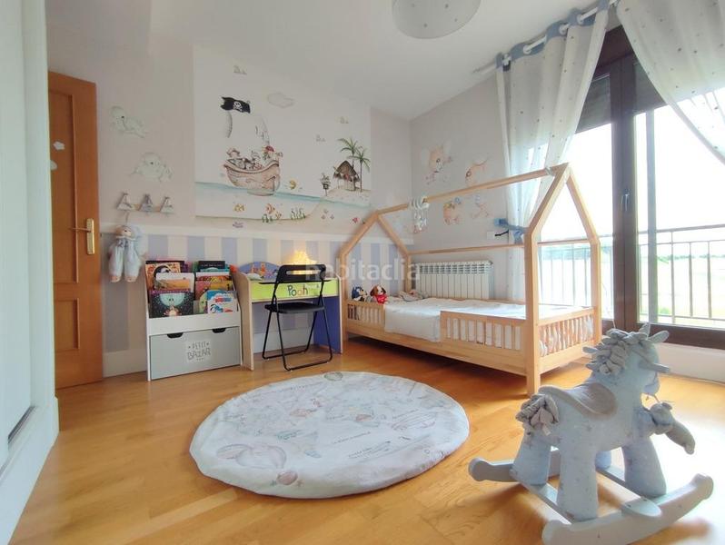 Foto a75e1757-12a3-4eeb-806d-0a44bfb5eac8. Casa adossada amb calefacció aparcament piscina a Valladolid