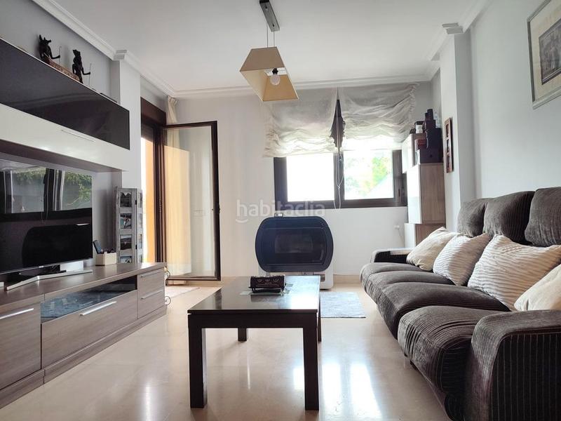 Foto b7bf2545-8b19-43eb-88f3-e863dd250738. Casa adossada amb calefacció aparcament piscina a Valladolid