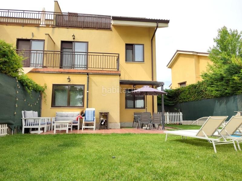 Foto b835ef67-3176-4261-bacf-5bdb467b8a2a. Casa adossada amb calefacció aparcament piscina a Valladolid