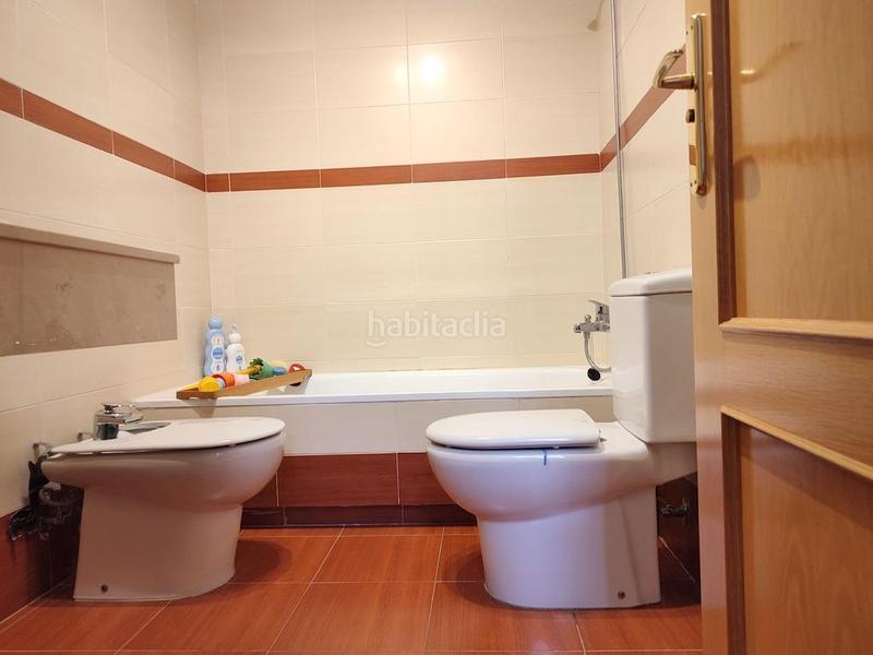 Foto c9bd7e51-88d2-493d-b818-9c1ee525d7ae. Casa adossada amb calefacció aparcament piscina a Valladolid