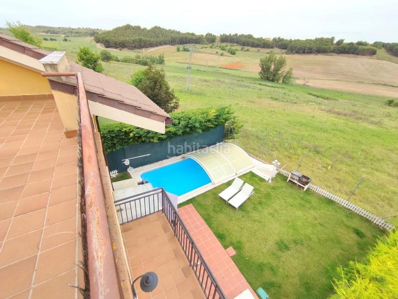 Foto cd272c49-db7a-4810-b860-c608df5fe2cf. Casa adossada amb calefacció aparcament piscina a Valladolid