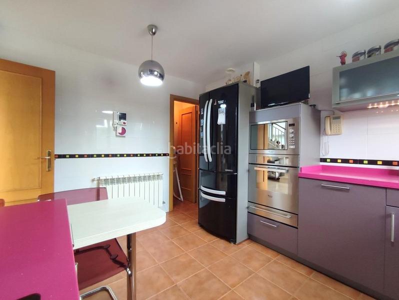 Foto ded206df-c7b9-4655-ba26-3890d3a0c15b. Casa adossada amb calefacció aparcament piscina a Valladolid