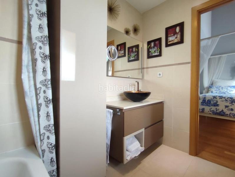 Foto f4ea3030-8178-4f47-9086-122304bbf95d. Casa adossada amb calefacció aparcament piscina a Valladolid