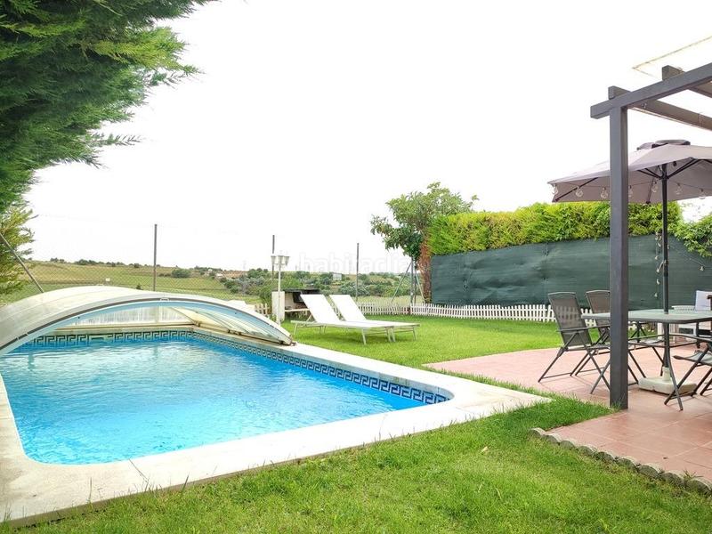 Foto f5cec4ef-dc5b-4b1f-8ab2-867a4ccd7bad. Casa adossada amb calefacció aparcament piscina a Valladolid