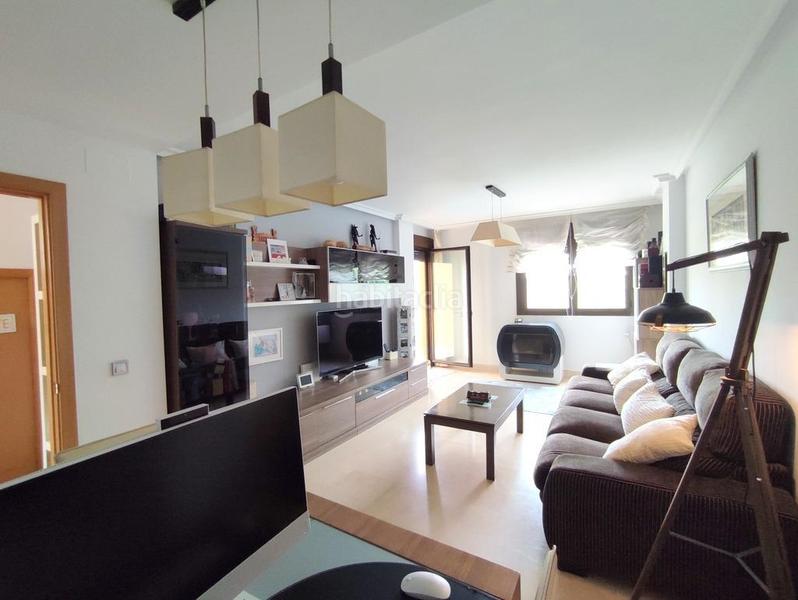 Foto fa9615cb-5dc1-4d2c-ac58-a805d3b68d4f. Casa adossada amb calefacció aparcament piscina a Valladolid