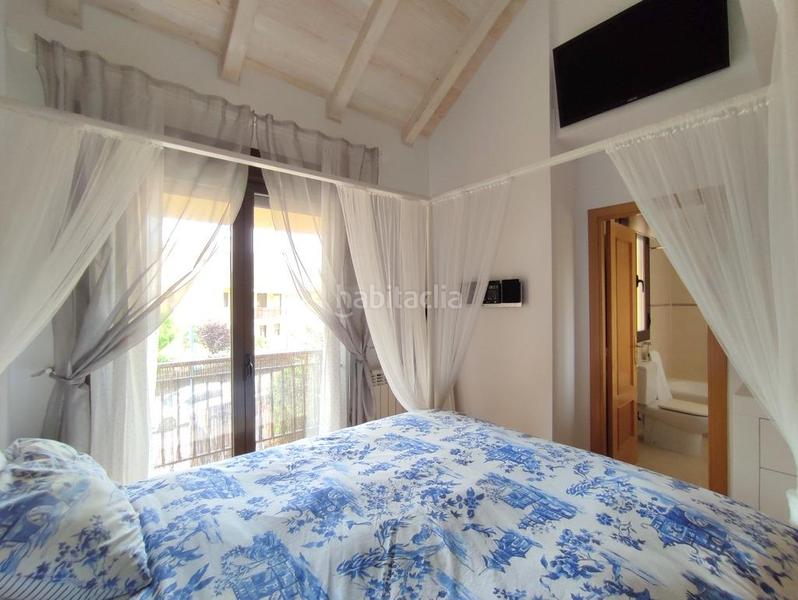 Foto fbe05617-a440-4a70-bdb9-f45f92dd42fa. Casa adossada amb calefacció aparcament piscina a Valladolid