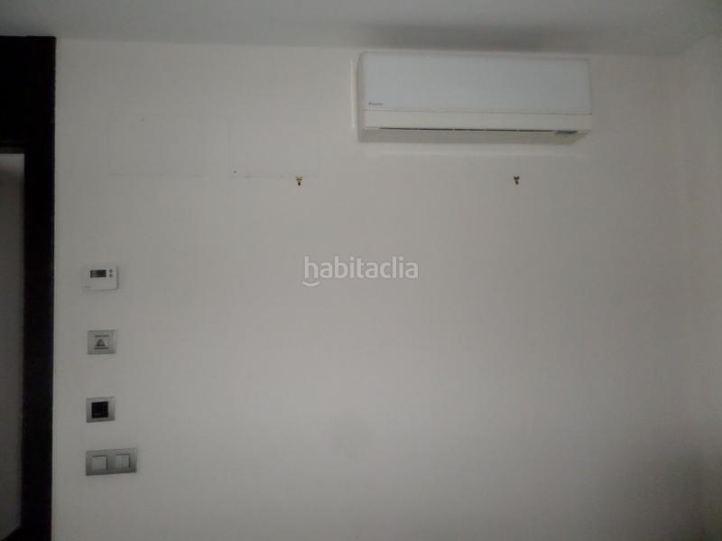 Foto 8e649680-d1db-487f-8a13-7fd9561f504a. Lloguer oficina a calle galatea 4 a Campo Grande Valladolid