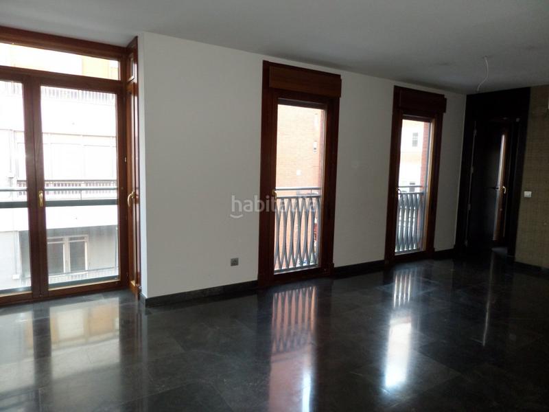 Foto e9d7a651-23fd-4387-b10c-3bc3ec92ec07. Rent office space in calle galatea 4 in Campo Grande Valladolid