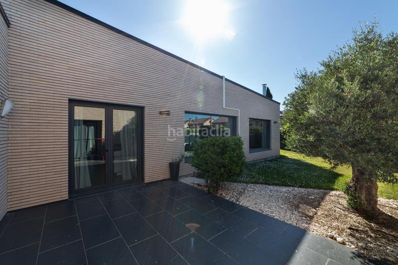 Foto 6e6600cf-363b-4032-bccf-2269c2688bb6. Chalet in jacinto benavente 5 in Simancas