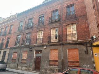 Edifici  Asuncion. Se vende edificio en la calle asuncion
