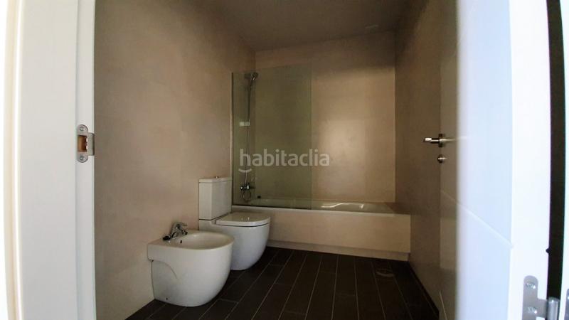 Foto d86eb2e8-0182-41fa-9254-55cfd3659ab8. Affitto casa bifamiliare con riscaldamento parcheggio in Valladolid