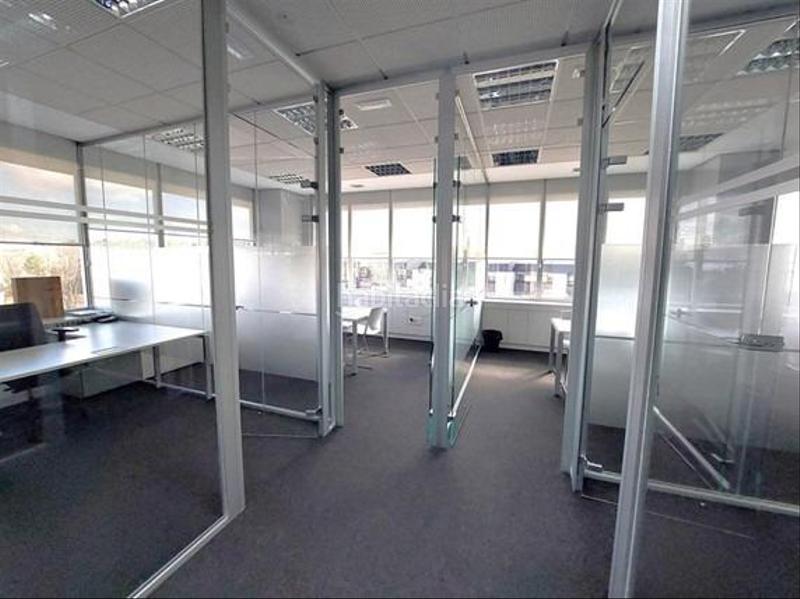 Foto 99b07e20-7c5a-4222-bef3-ee48952c3230. Rent office space with heating parking in La Rubia Valladolid