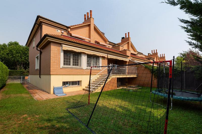 Foto 1ffafdc0-c23f-4c5d-a47e-7db4e3eba445. Maison jumelée avec chauffage piscine dans Simancas