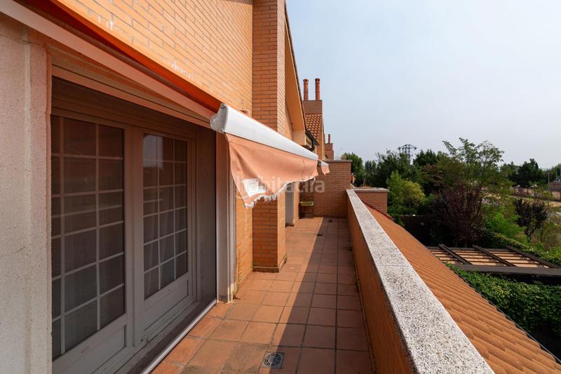 Foto cd463ced-d77c-460f-979f-c493d18b88a1. Maison jumelée avec chauffage piscine dans Simancas