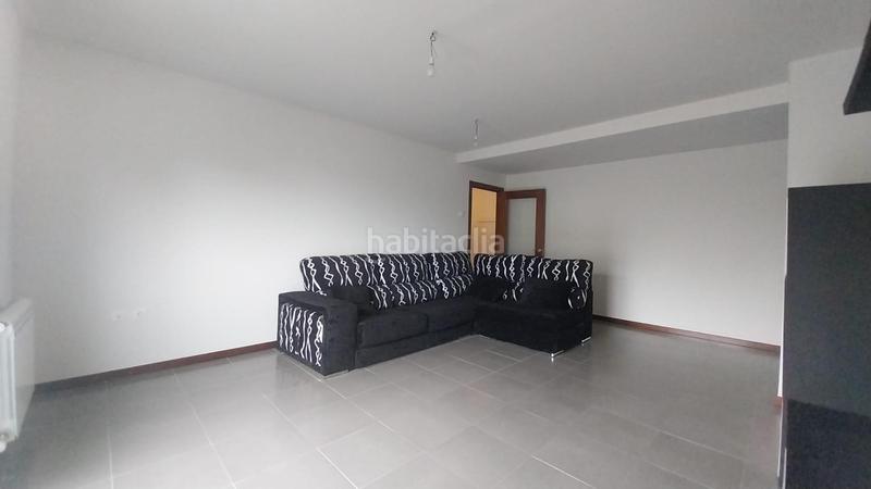 Foto 0eb2ac0a-731c-42f0-bbcd-0d76993ce372. Piso en calle reja 10 amplio y luminoso piso seminuevo en pajarillos, en Valladolid