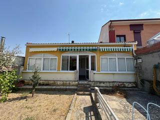 Maison jumelée  Calle corta. Se vende adosado con piscina en tudela de duero