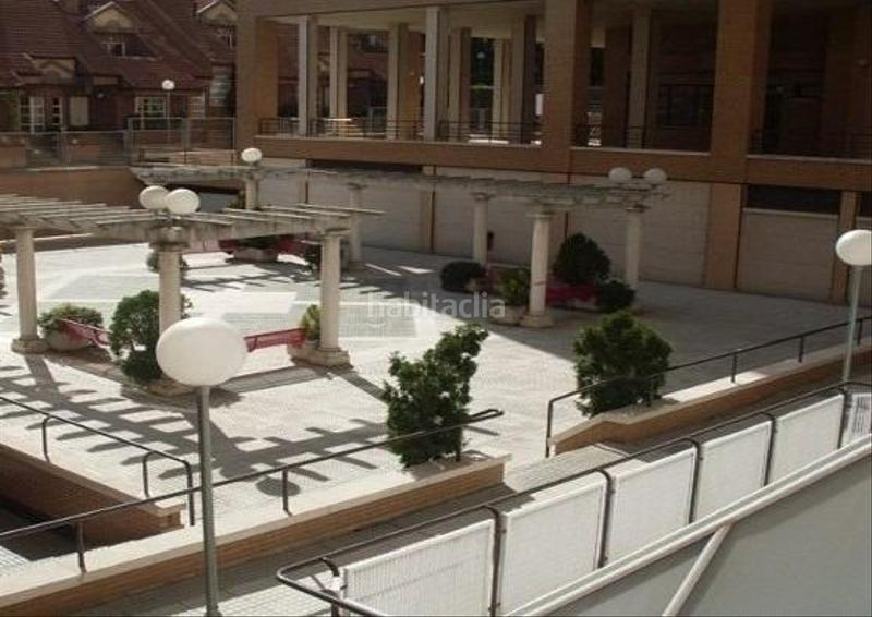 Foto ba180a09-a846-4f4d-aa6a-7b0aaf7e599c. Rent flat with heating parking pool in Parquesol Valladolid