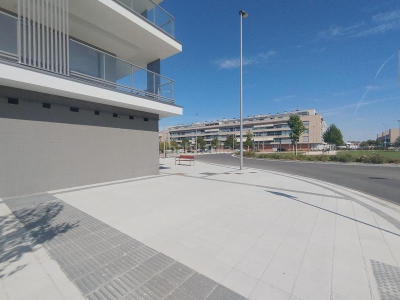 Foto 95f904cc-a0a4-4f8e-9537-c0a2f5742a2d. Miete geschäftsraum in Las Villas - Valparaiso - El Peral Valladolid