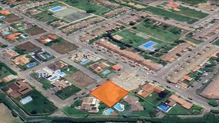 Terreny residencial  Calle calle de antonio de nebrija, 18. Exclusiva parcela en entrepinos, simancas  naturaleza, privacida
