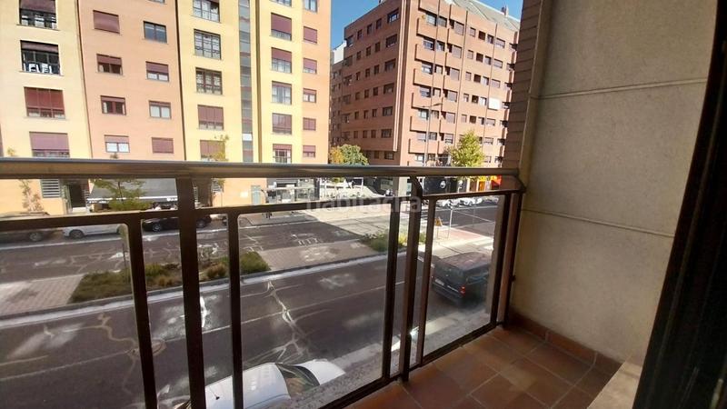 Foto 084f4f40-e852-4130-8f69-1a278bd0285b. Appartement dans calle manuel azaña 52 dans Parquesol Valladolid