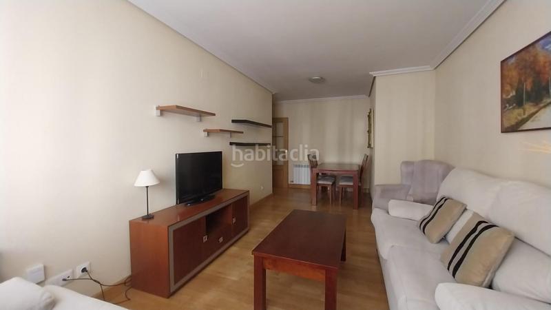 Foto 5366b527-ec8c-4113-bead-f8bf0a8f74c2. Appartement dans calle manuel azaña 52 dans Parquesol Valladolid