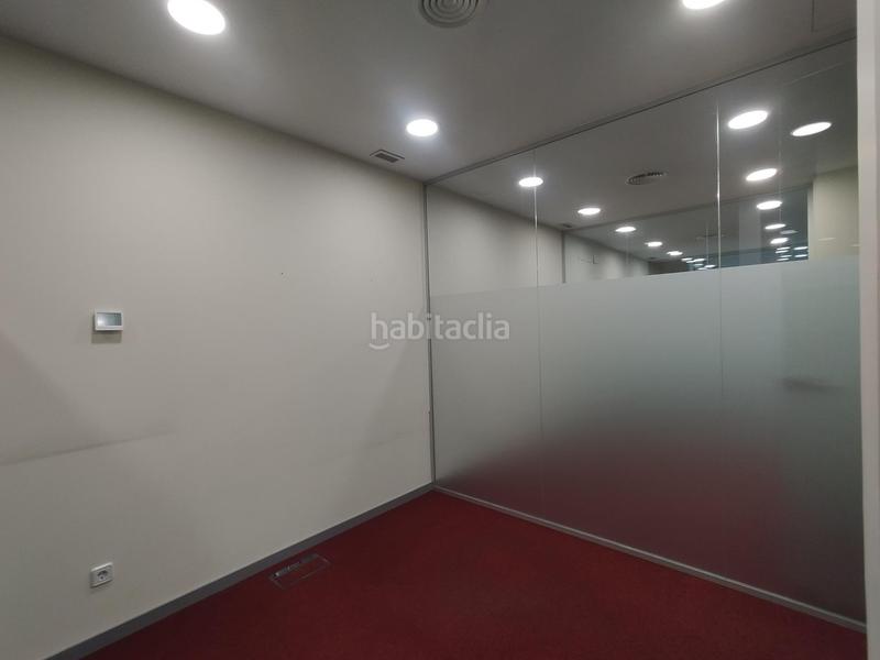 Foto 50c0f3ee-aa66-4cdc-bf68-9c7a713e92c7. Location local commercial dans Centro Valladolid