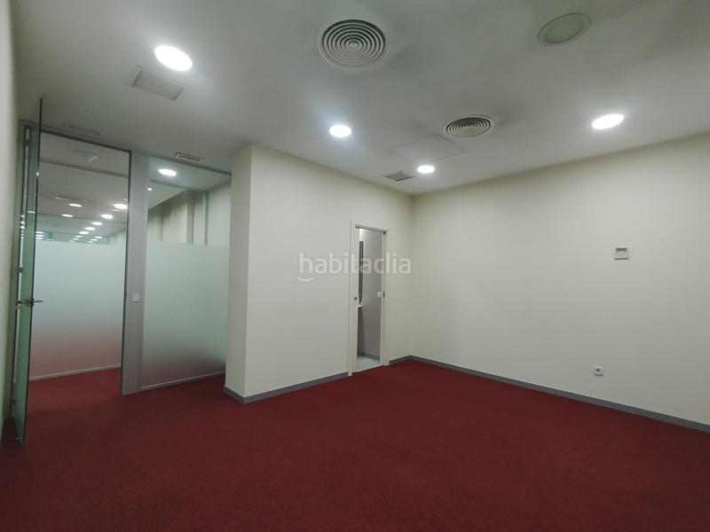 Foto 726af5af-3421-4de7-a887-55371b69a644. Location local commercial dans Centro Valladolid