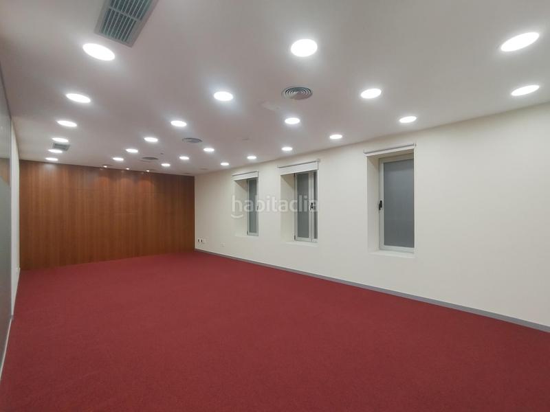 Foto 72c41cd4-a5d6-46a2-95d9-25c4d61c589b. Rent business premise in Centro Valladolid