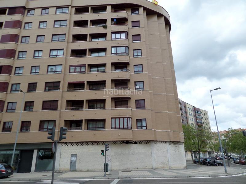 Foto 82fd4a71-639b-4bdc-b27d-c65d2d3b79c1. Local comercial en calle juan garcia hortelano 26 magnifico local en esquina Parquesol en Valladolid