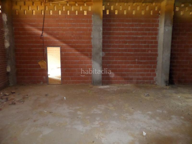 Foto b80a1436-8091-43a1-82a8-32f108dbfb32. Local comercial en calle juan garcia hortelano 26 magnifico local en esquina Parquesol en Valladolid