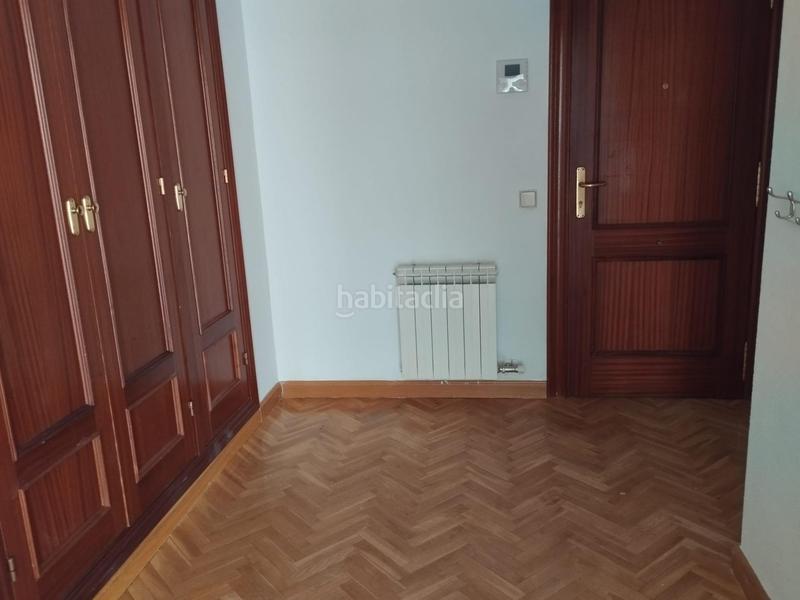 Foto 4af055e3-1b1f-4a8b-827c-b71bf7252d3a. Appartement dans calle enrique cubero 162 dans Parquesol Valladolid