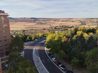 Pis a Calle enrique cubero 162. Se vende vivienda en calle enrique cubero de parquesol