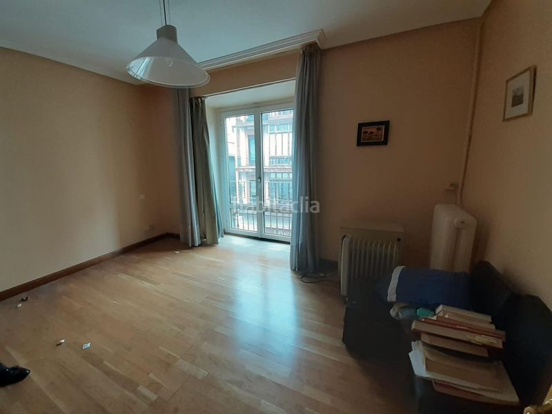 Foto 2909cc5d-0931-43da-abd0-f1ba365b1757. Dúplex amb calefacció a Centro Valladolid