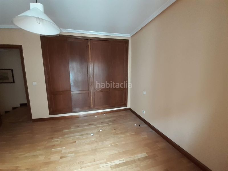 Foto 3b7968ba-0170-481e-adf4-1cba22c39a4d. Dúplex amb calefacció a Centro Valladolid