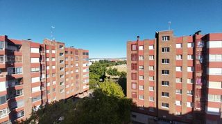 Rent Flat in Barrio España. Magnifico piso en alquiler