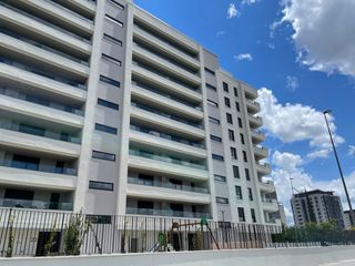 Etagenwohnung in Calle boston 22. Se vende piso en la ciudad de la comunicación