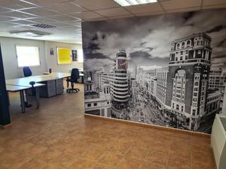 Rent Office space  Calle topacio. Oficina en poligono industrial san cristobal