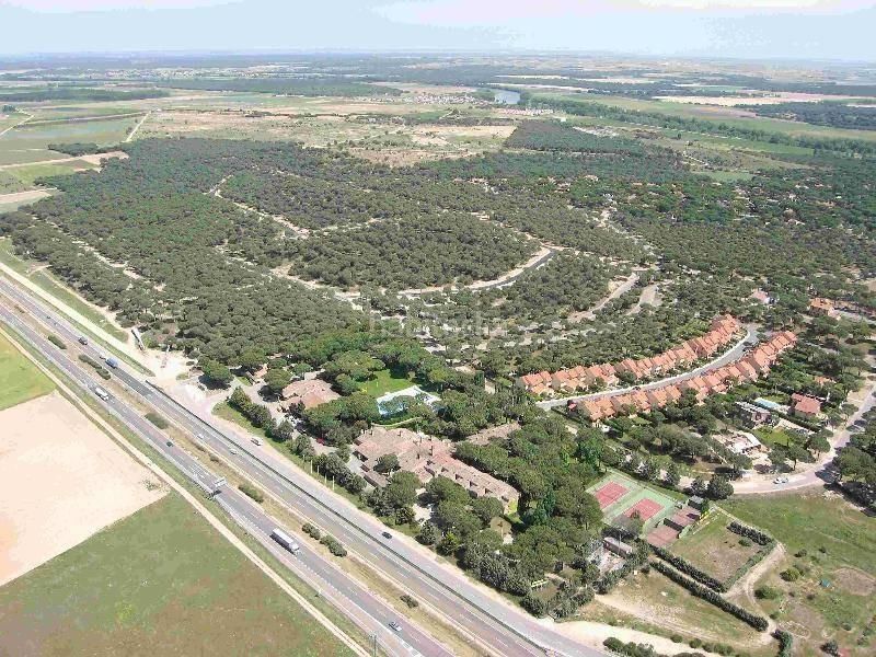 Foto b0436665-4a76-4b6e-8081-bc37d1290f67. Terreny residencial a Tordesillas