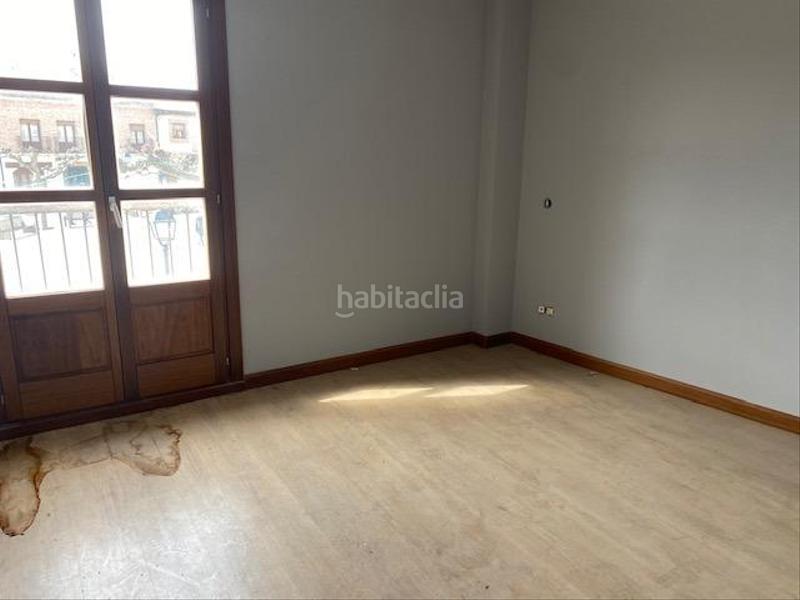 Foto 0a584521-3db9-4c29-84d9-90855cb91b60. Tríplex vivienda triplex en Simancas